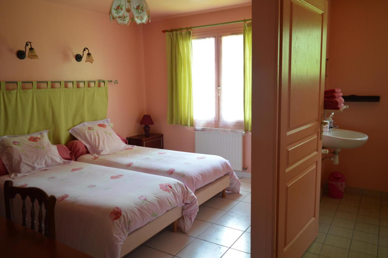 Chambres D'Hotes Le Relais Du Passage De La Roche Le Mesnil-sous-Jumièges Eksteriør billede
